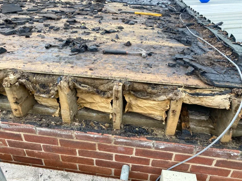Commercial Roof Seam Repair in Independence, MO Commercial Roof Seam Repair in Independence, MO